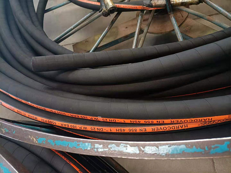 Ultra high pressure resin hose wear-resistant industrial high-pressure conveying pipe